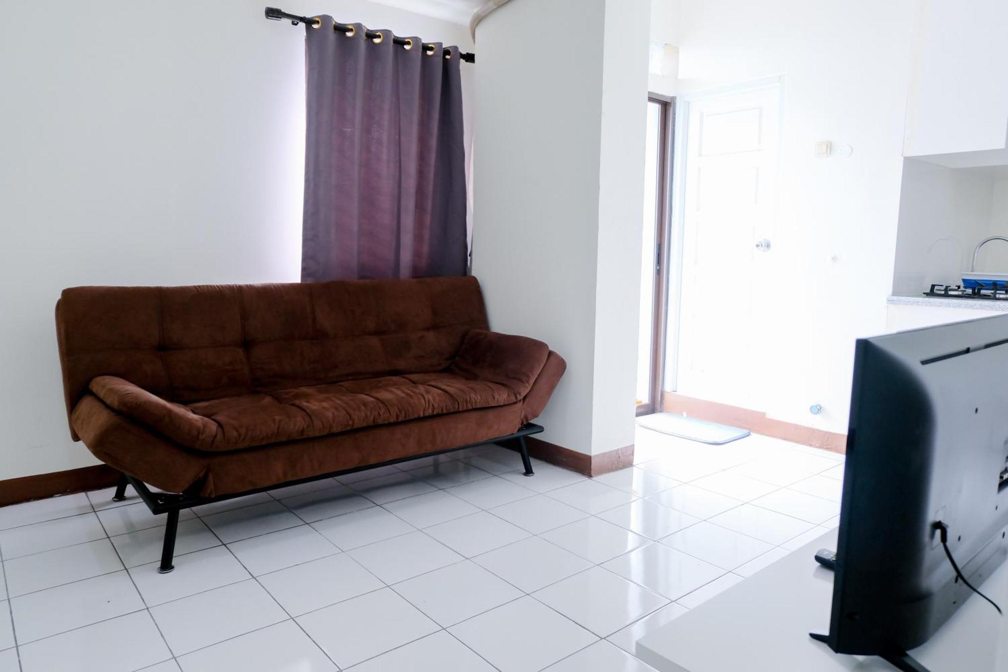 Cozy And Homey 1br At Gateway Ahmad Yani Cicadas By Travelio